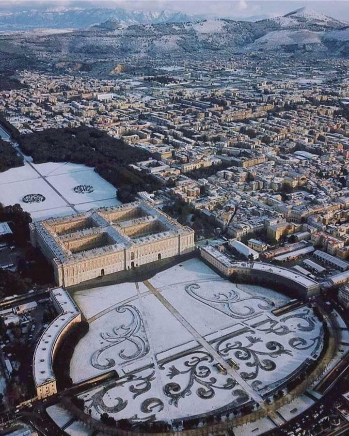 Apt. Re Nasone Caserta Esterno foto